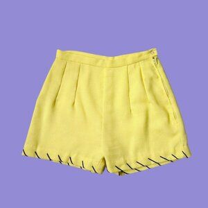 70s Vintage Highwaisted Stitch Short Decorative Hem Boho Cottage Yellow Summer.
